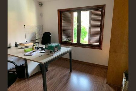 Casa à venda com 290m², 3 quartos e 2 vagas