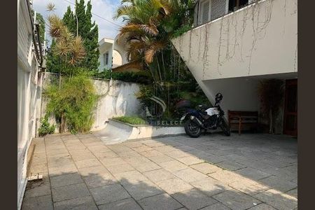 Casa à venda com 290m², 3 quartos e 2 vagas