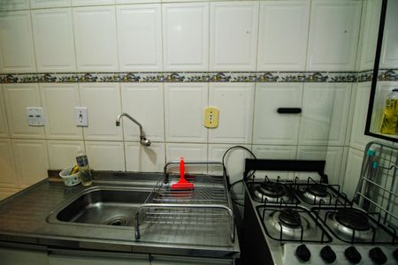 Cozinha de apartamento para alugar com 1 quarto, 45m² em Vila Caiçara, Praia Grande