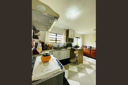 Casa à venda com 4 quartos, 168m² em Vila Brasilio Machado, São Paulo