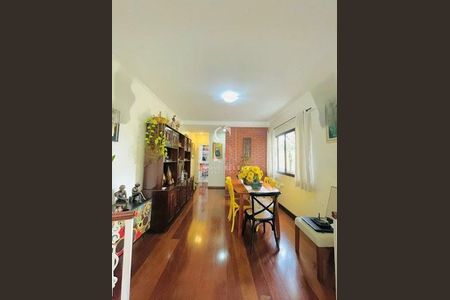 Casa à venda com 4 quartos, 168m² em Vila Brasilio Machado, São Paulo