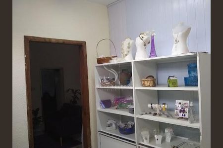 Casa à venda com 4 quartos, 100m² em Indianópolis, São Paulo