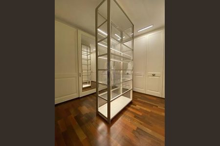 Casa à venda com 4 quartos, 860m² em Brooklin, São Paulo