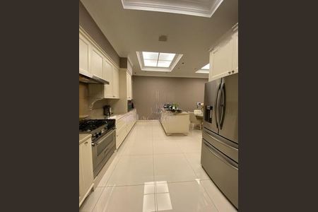 Casa à venda com 4 quartos, 860m² em Brooklin, São Paulo