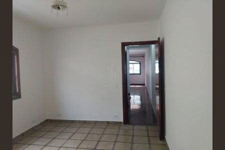 Casa à venda com 3 quartos, 150m² em Vila Marari, São Paulo