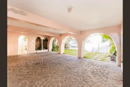 Casa à venda com 6 quartos, 553m² em Pinheiros, São Paulo
