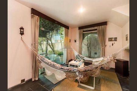 Casa à venda com 6 quartos, 553m² em Pinheiros, São Paulo
