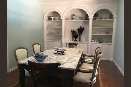 Casa à venda com 4 quartos, 450m² em Cidade Jardim, São Paulo