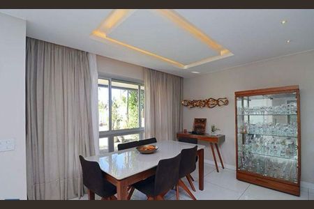 Casa à venda com 4 quartos, 210m² em Recreio dos Bandeirantes, Rio de Janeiro