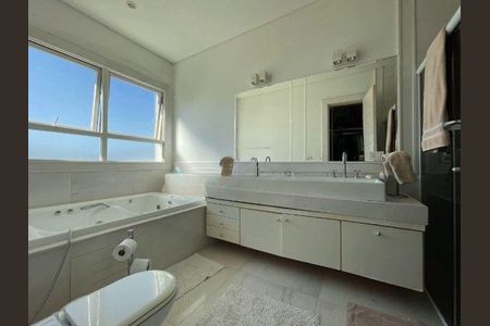 Casa à venda com 452m², 4 quartos e 4 vagas