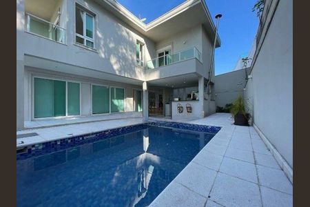 Casa à venda com 452m², 4 quartos e 4 vagas