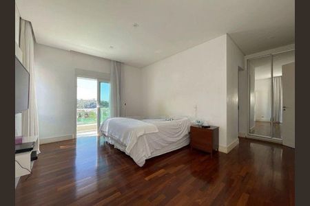 Casa à venda com 452m², 4 quartos e 4 vagas
