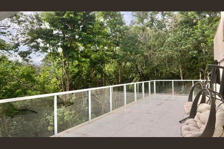 Casa à venda com 452m², 4 quartos e 4 vagas