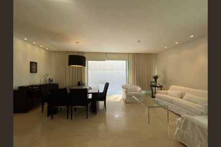 Casa à venda com 452m², 4 quartos e 4 vagas