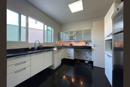 Casa à venda com 452m², 4 quartos e 4 vagas