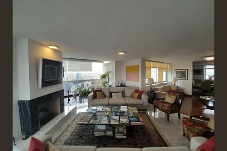 Apartamento à venda com 3 quartos, 756m² em Real Parque, São Paulo