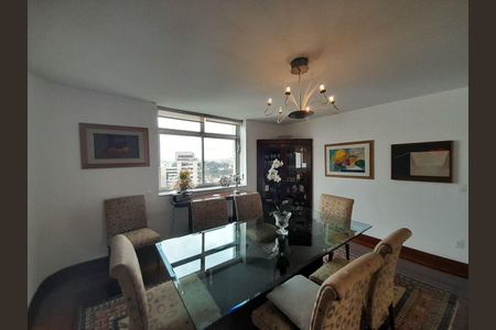 Apartamento à venda com 3 quartos, 756m² em Real Parque, São Paulo