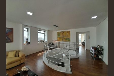 Apartamento à venda com 3 quartos, 756m² em Real Parque, São Paulo