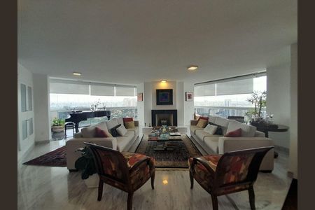Apartamento à venda com 3 quartos, 756m² em Real Parque, São Paulo