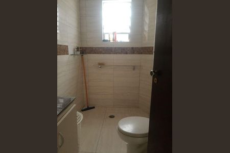 Casa à venda com 230m², 3 quartos e 2 vagas