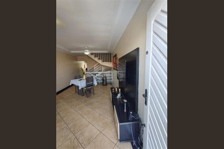 Casa à venda com 3 quartos, 218m² em Vila Matilde, São Paulo