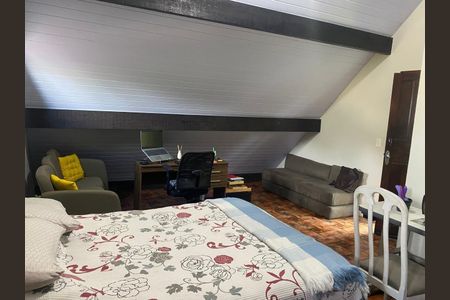 Casa à venda com 3 quartos, 132m² em Itaipu, Niterói