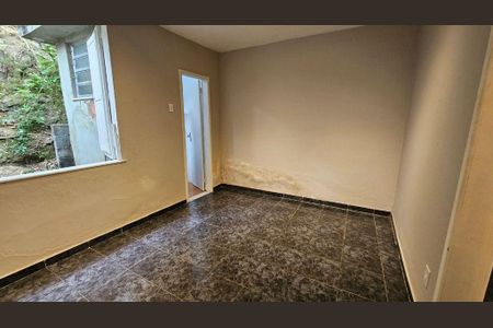 Casa à venda com 3 quartos, 75m² em São Lourenço, Niterói