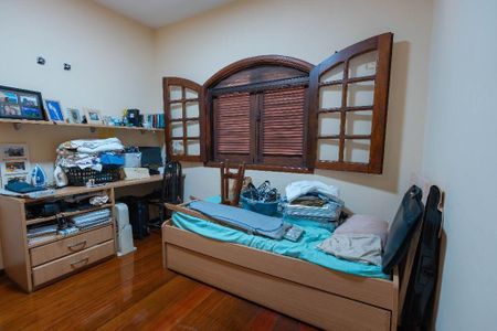 Casa à venda com 4 quartos, 300m² em Piratininga, Niterói