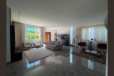 Casa à venda com 3 quartos, 385m² em Jardim Riacho das Pedras, Contagem