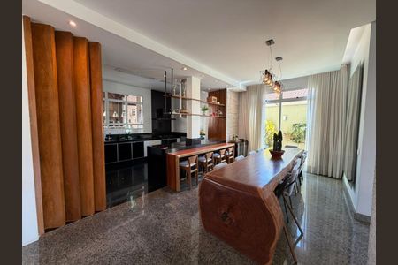 Casa à venda com 3 quartos, 385m² em Jardim Riacho das Pedras, Contagem