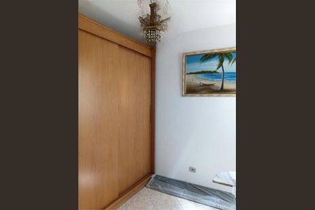 Casa à venda com 3 quartos, 180m² em Vila Clara, São Paulo