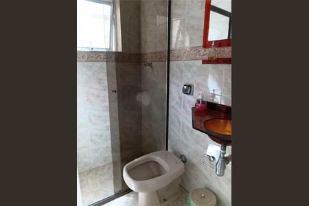 Casa à venda com 3 quartos, 180m² em Vila Clara, São Paulo