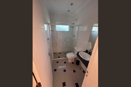 Casa à venda com 4 quartos, 300m² em Vila Irmaos Arnoni, São Paulo