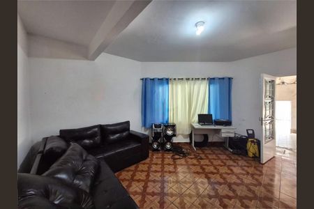 Casa à venda com 3 quartos, 228m² em Cidade Domitila, São Paulo