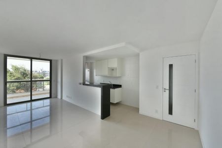 Apartamento à venda com 85m², 2 quartos e 1 vaga