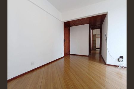 Apartamento à venda com 63m², 2 quartos e 1 vaga