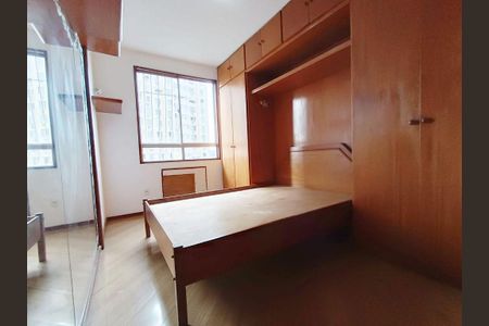 Apartamento à venda com 63m², 2 quartos e 1 vaga
