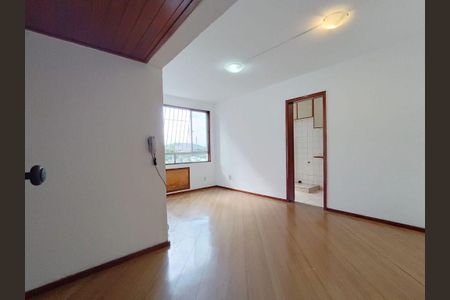 Apartamento à venda com 63m², 2 quartos e 1 vaga
