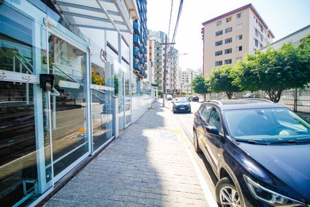 Apartamento para alugar com 92m², 2 quartos e 2 vagasFachada