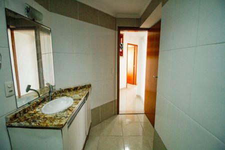 Apartamento para alugar com 92m², 2 quartos e 2 vagasBanheiro Social
