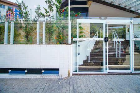 Apartamento para alugar com 92m², 2 quartos e 2 vagasFachada