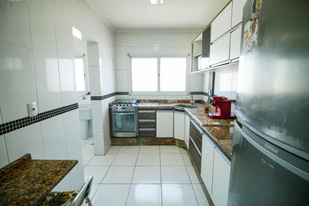 Apartamento para alugar com 92m², 2 quartos e 2 vagasCozinha