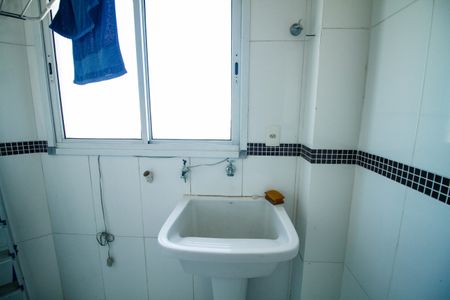 Área de Serviço de apartamento para alugar com 2 quartos, 92m² em Guilhermina, Praia Grande