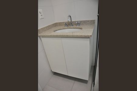 Apartamento para alugar com 85m², 3 quartos e 2 vagasDetalhe - Banheiro Social