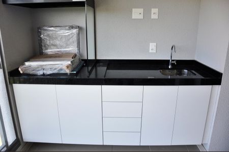 Apartamento para alugar com 85m², 3 quartos e 2 vagasDetalhe - Varanda com Churrasqueira