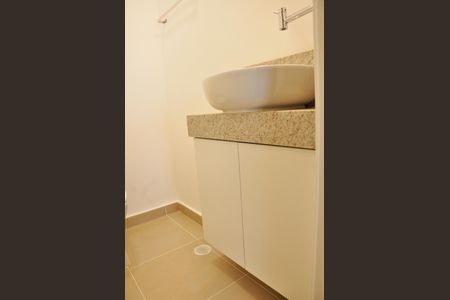 Apartamento para alugar com 85m², 3 quartos e 2 vagasDetalhe - Lavabo