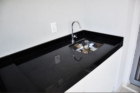 Apartamento para alugar com 85m², 3 quartos e 2 vagasDetalhe - Varanda com Churrasqueira