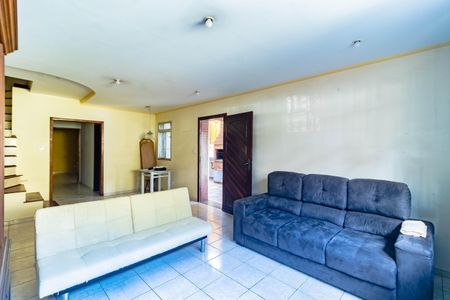 Casa à venda com 2 quartos, 170m² em Vila Guarani (zona Sul), São Paulo