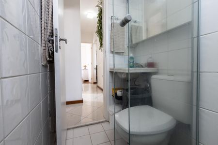 Apartamento à venda com 100m², 3 quartos e 4 vagasBanheiro do Corredor