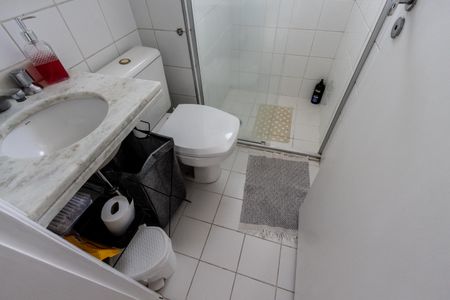 Apartamento à venda com 100m², 3 quartos e 4 vagasBanheiro do Corredor